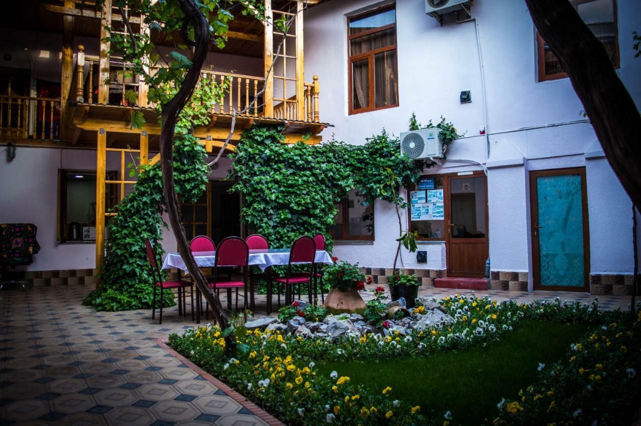Jahongir Bed and Breakfast Samarkand Exteriör bild