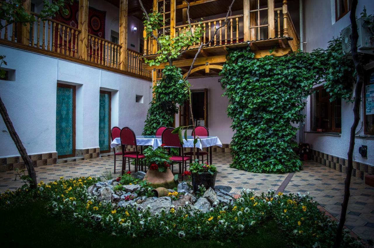 Jahongir Bed and Breakfast Samarkand Exteriör bild